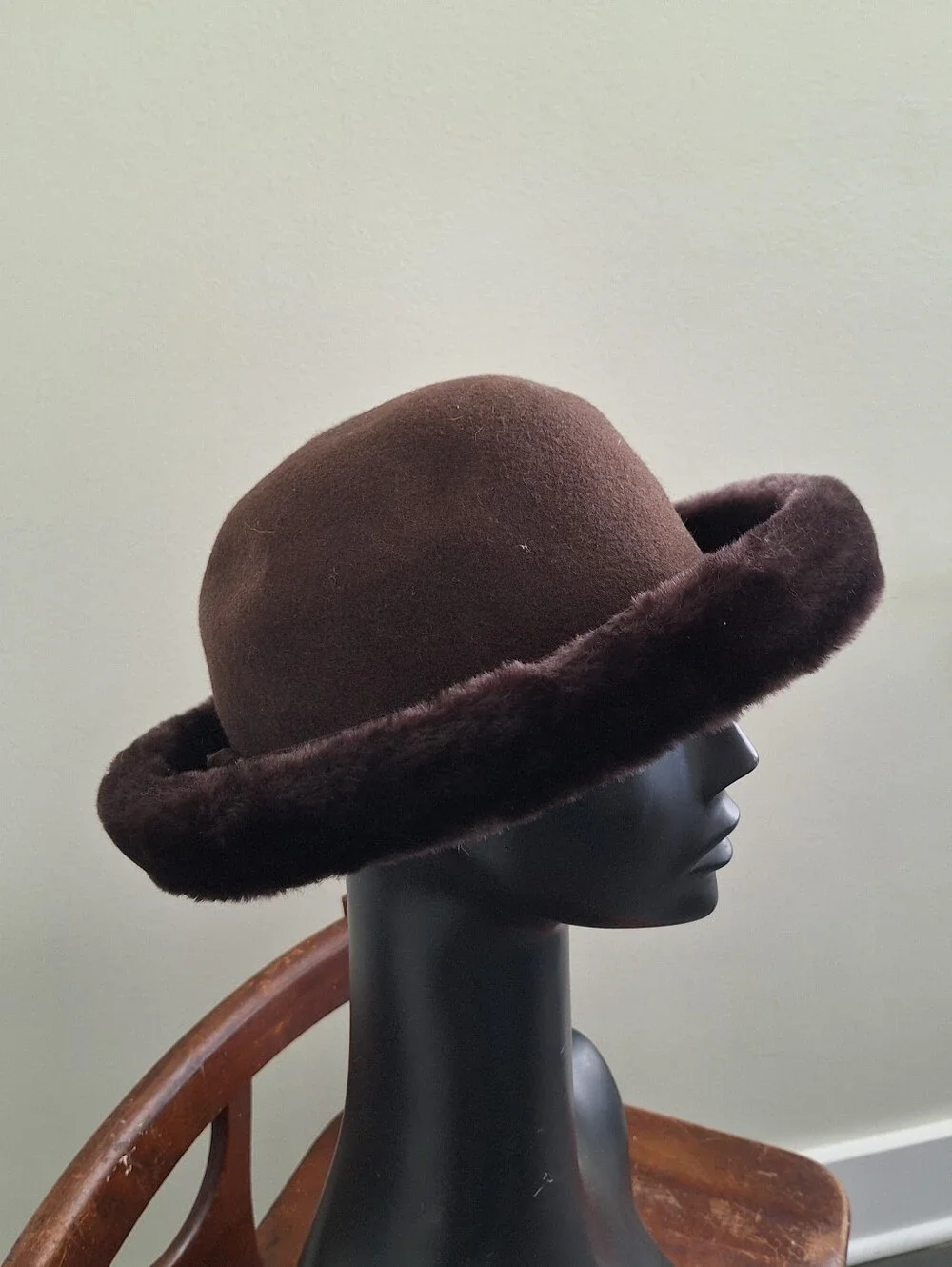 Betmar brown wool hat NWT
